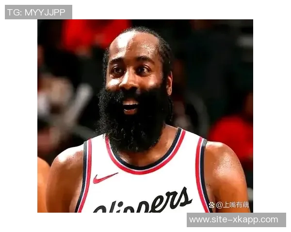 哈登火力全开半场表现惊艳独得22分助球队掌控比赛节奏